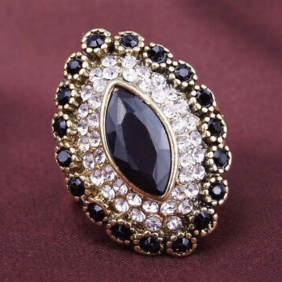 Jewelry - Old Hollywood Blk Opal Fashion Ring Sz 8